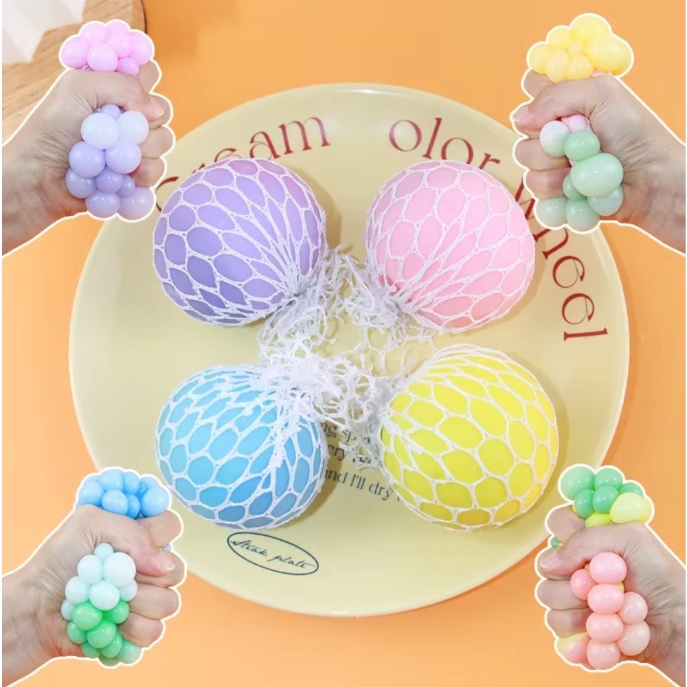 Badminton Yonex Nanoflare - ลูกบอลบีบมือขนาด 6 ซม. สีสามเฉด รูปทรงองุ่น ของเล่นบีบคลายเครียด