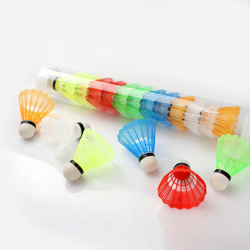 ลูกแบดมินตันพลาสติกสีสันสดใส 1 - Badminton Event บทวิจารณ์และราคา