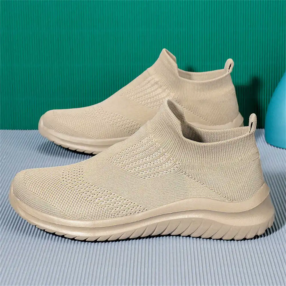 Beige Soft ใหม่รองเท้าเทนนิส M - Badminton Vietnam บทวิจารณ์และราคา
