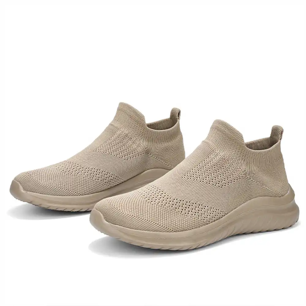 Beige Soft ใหม่รองเท้าเทนนิส M - Badminton Vietnam บทวิจารณ์และราคา