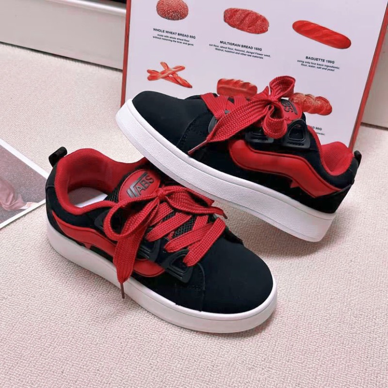 รองเท้าผ้าใบผู้หญิงสีดำรุ่นใหม - Badminton Korea บทวิจารณ์และราคา